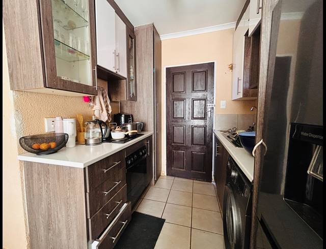 2 BEDROOM HOUSE FOR SALE IN SAVANNA CITY